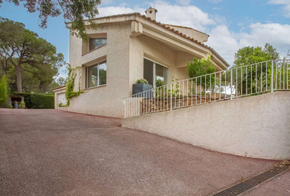 Maison à SAINT-RAPHAEL