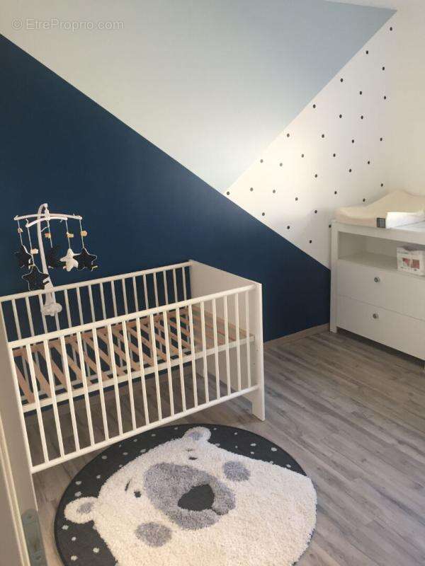 Maison à SAINT-GERVAIS-SUR-ROUBION