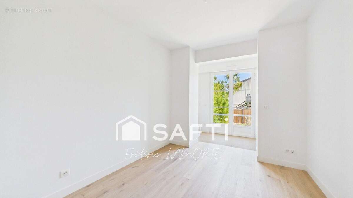 Maison 138 m² à Sainte-Soulle  - photo 7
