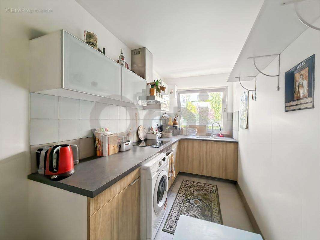 Appartement à PARIS-20E