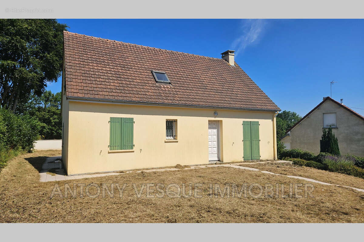 Maison à COUTANCES
