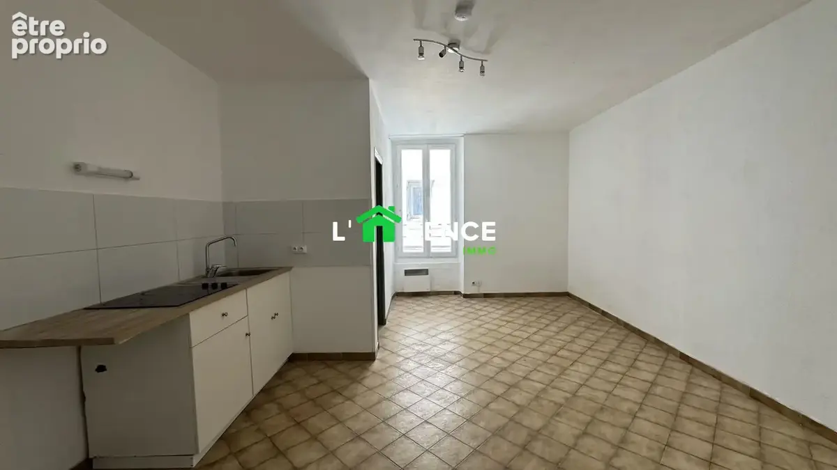 Appartement 1 pièce 50 m² à vendre à Martigues (13500) - photo 3
