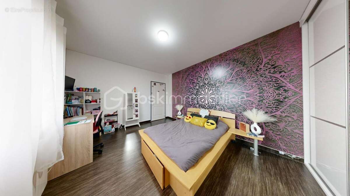 Maison à SAINT-HILAIRE-BONNEVAL