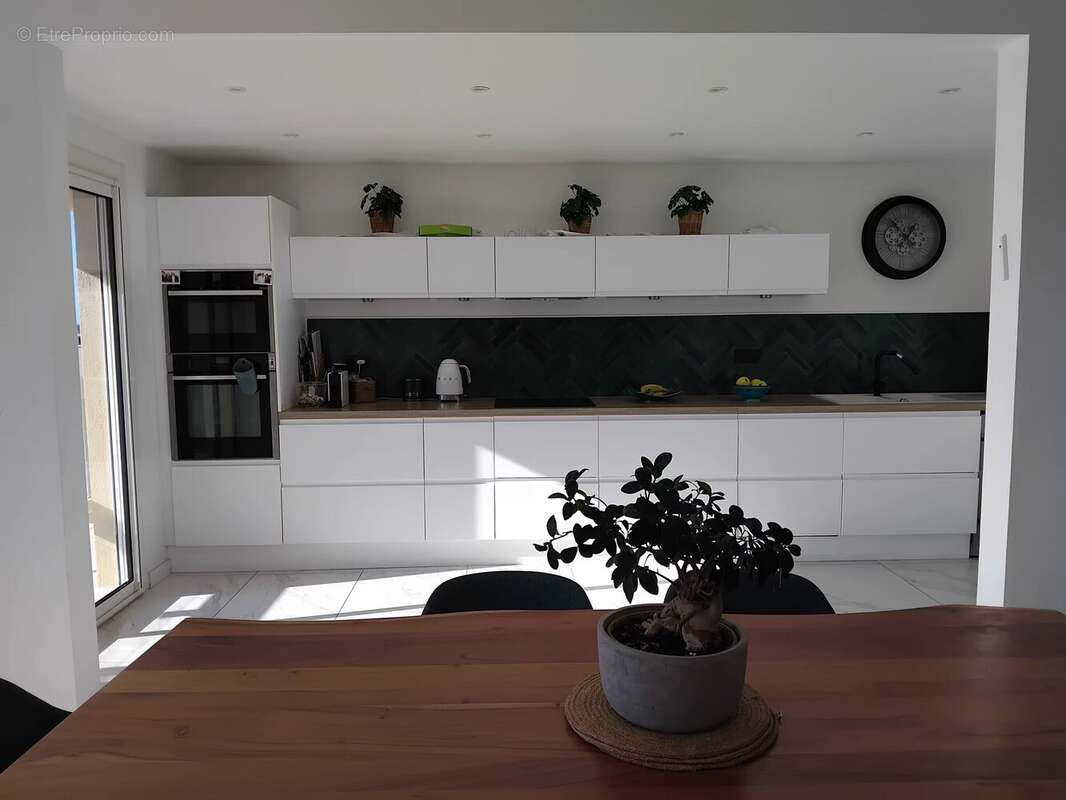 Appartement à MARSEILLE-9E