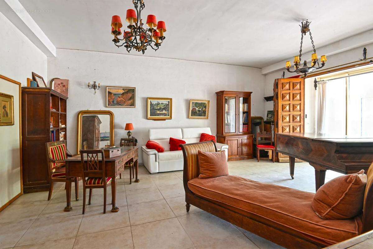 Maison à SAINT-PAUL-LES-FONTS