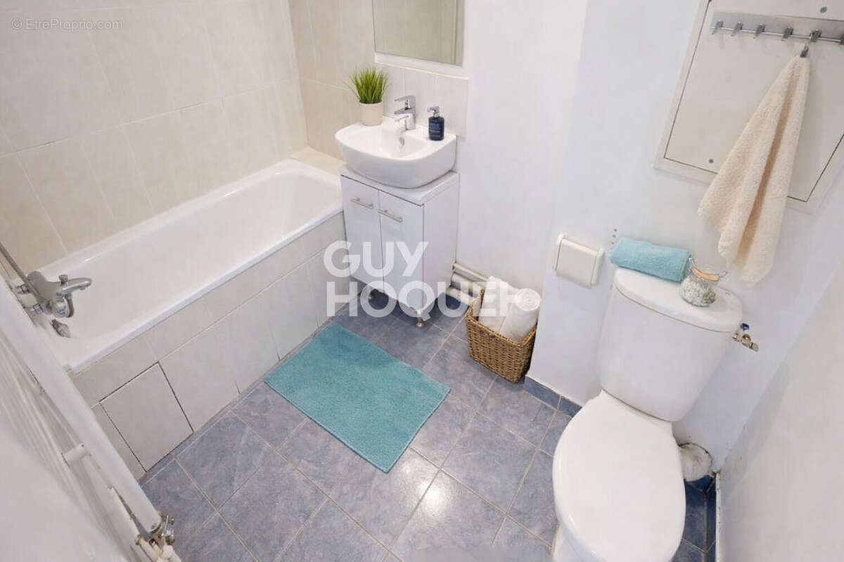 Appartement à AUBERVILLIERS