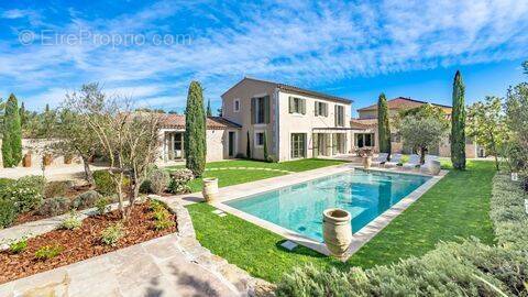 Maison à EYGALIERES