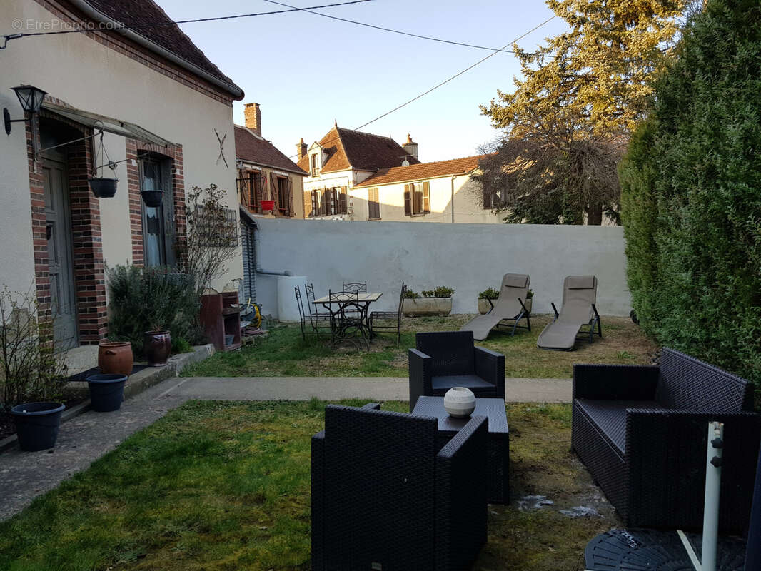 Maison à POURRAIN