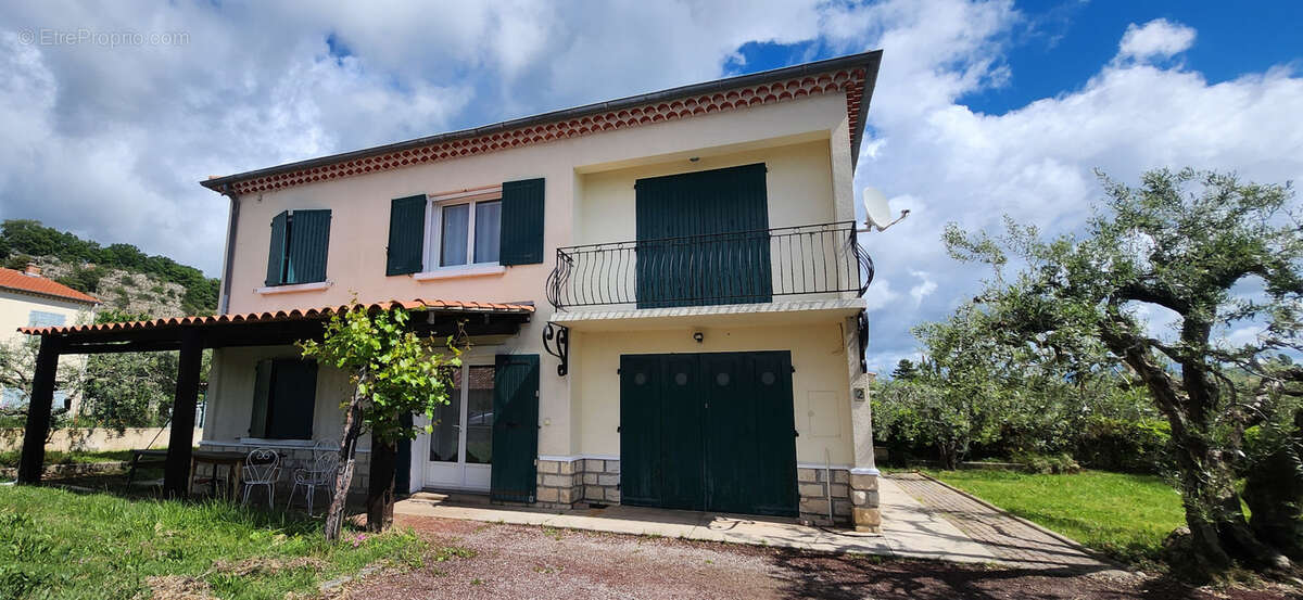 Maison à PEYRUIS