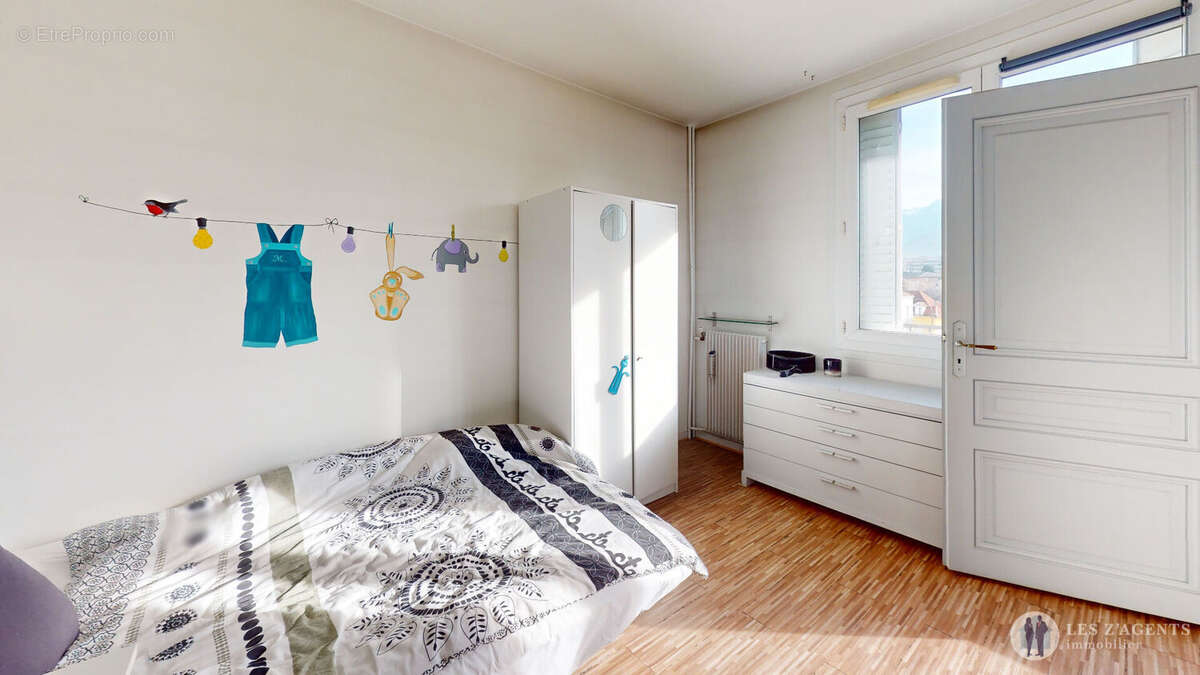 Appartement à SAINT-MARTIN-D'HERES