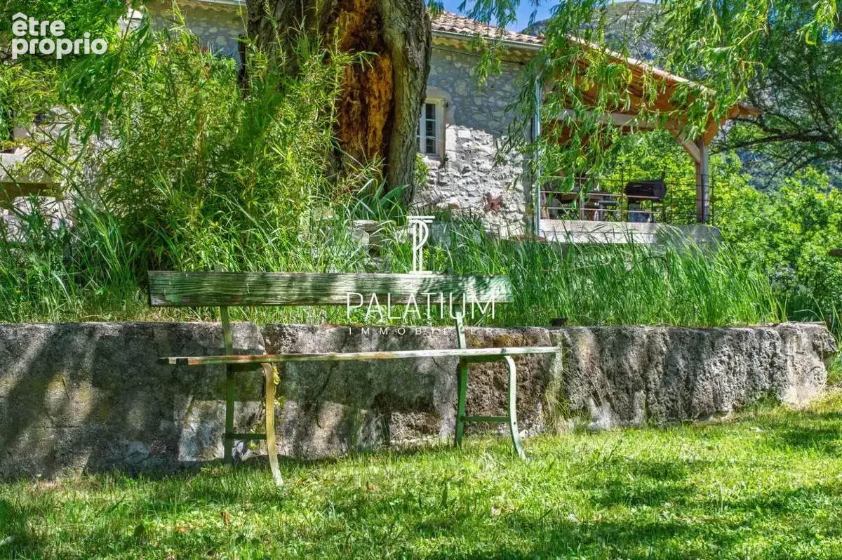 Exceptionnel hameau en pierre au coeur de la vallée du jabron - photo 6