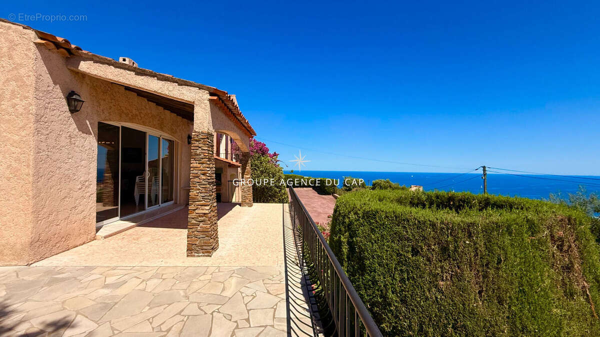 Maison à LES ISSAMBRES