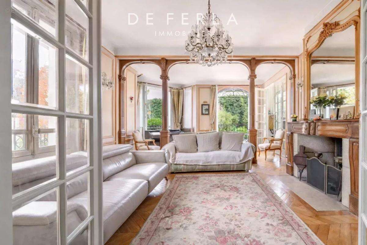 Appartement à SAINT-MAUR-DES-FOSSES