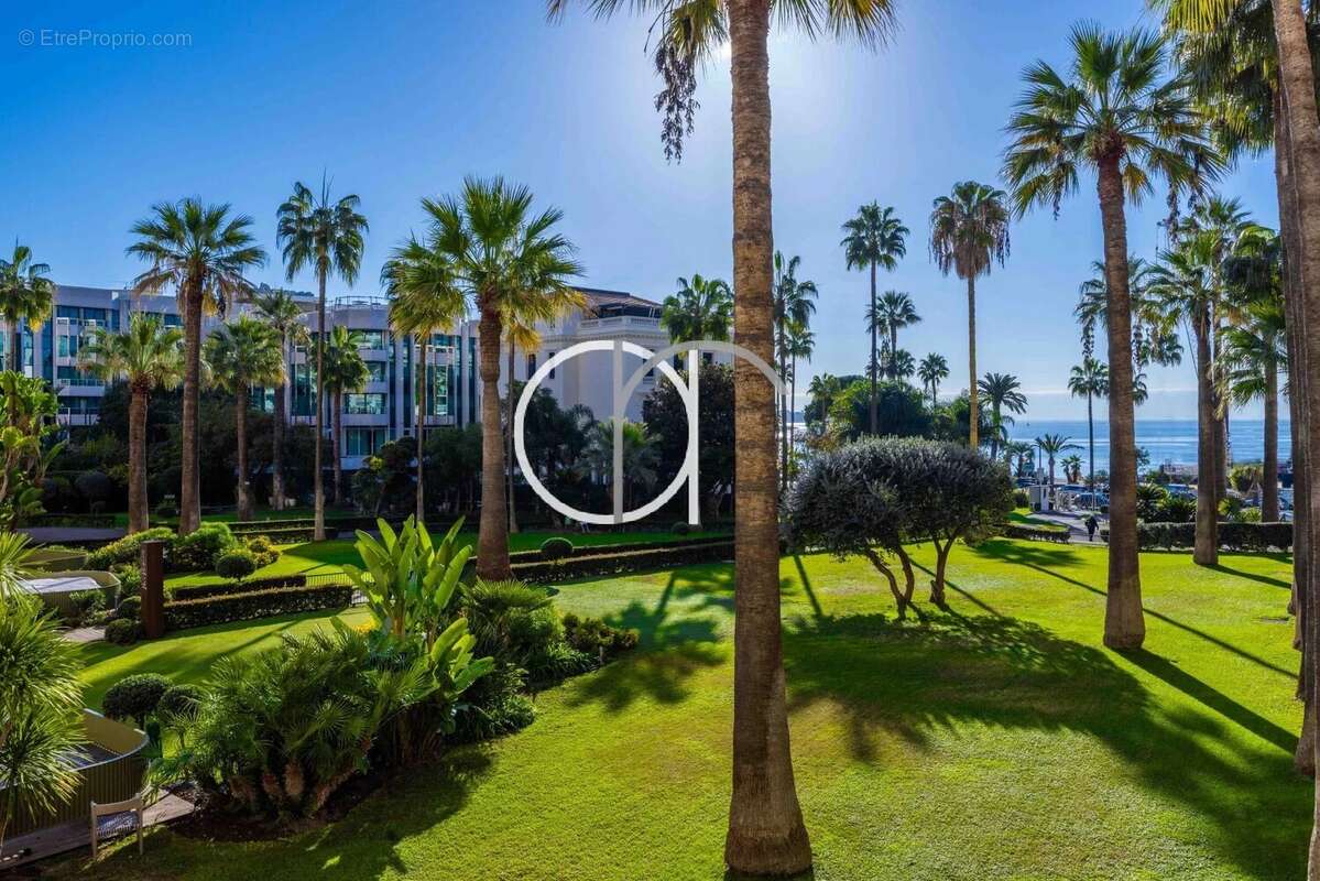 Appartement à CANNES