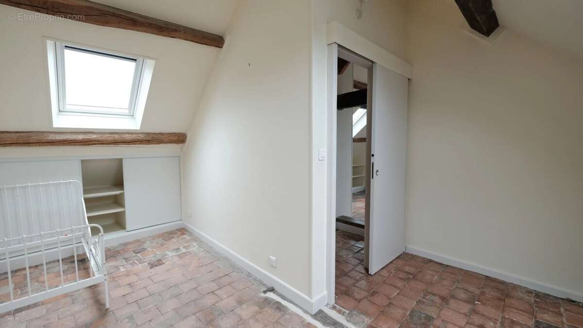 Maison à OUROUX-EN-MORVAN