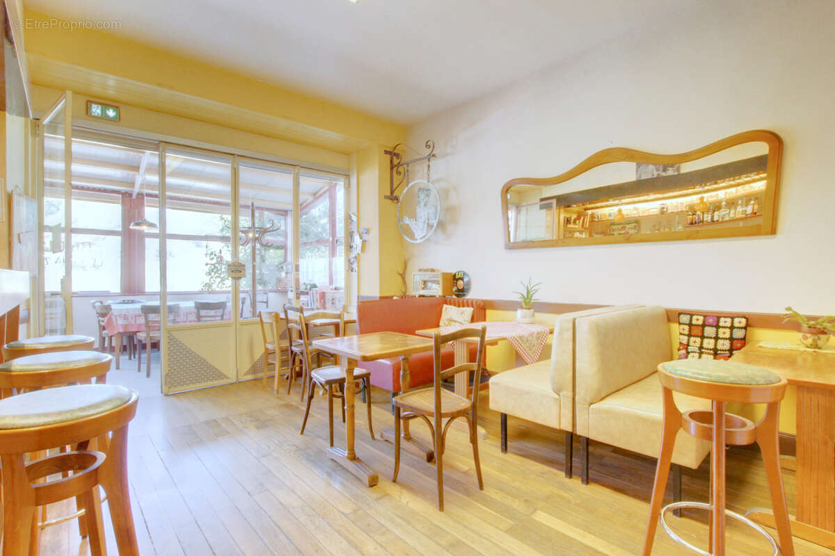 Grande maison familiale de 257 m2 avec dépendances   Saint-Germain-la-Chambotte - photo 25