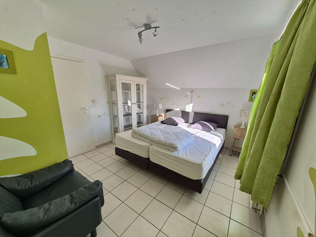 Maison à GROFFLIERS