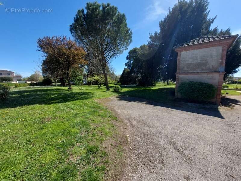 Maison de maitre avec  dependances deux pigeonniers sur parc de 5000m² - photo 45