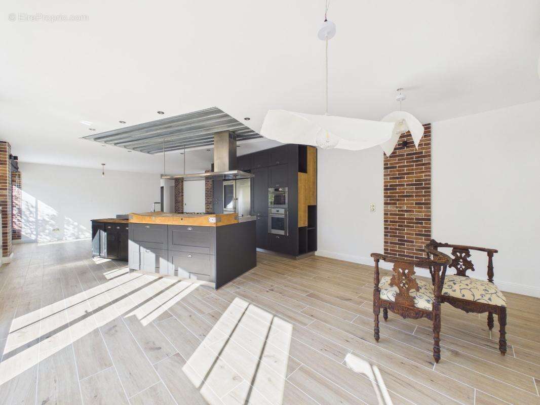 A vendre f4 avec terrasse parc cuneo d'ornano - photo 3