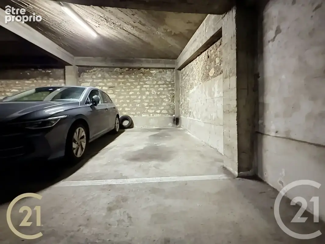 Parking à vendre à Paris-12e (75012) - photo 1