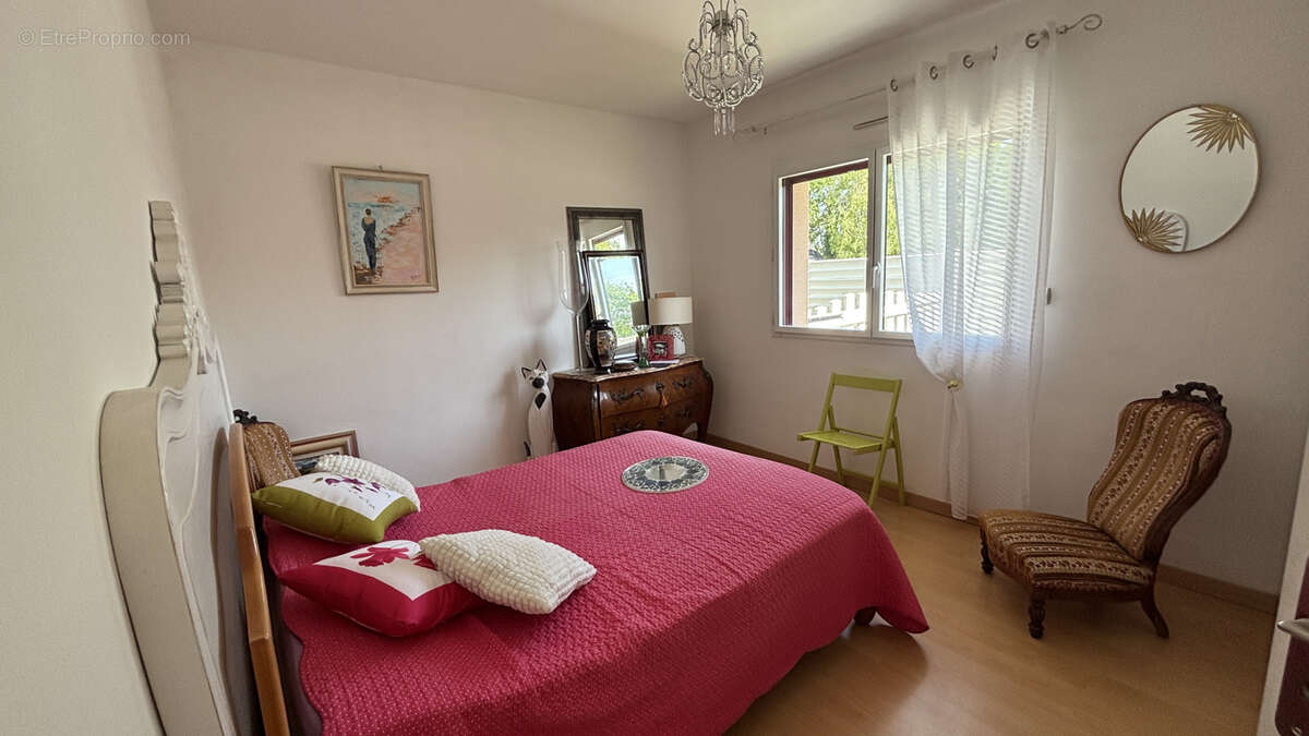 Maison à LE RELECQ-KERHUON