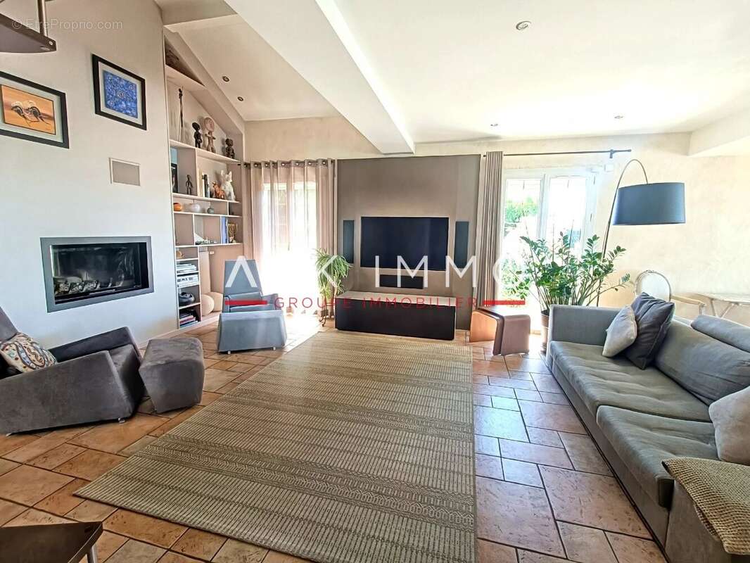 Maison à CRANVES-SALES
