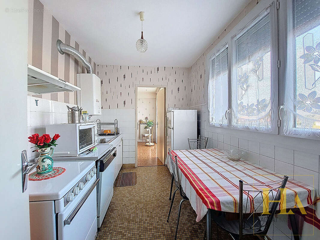 Appartement  4 pièce(s) 71.38 m2 - photo 3