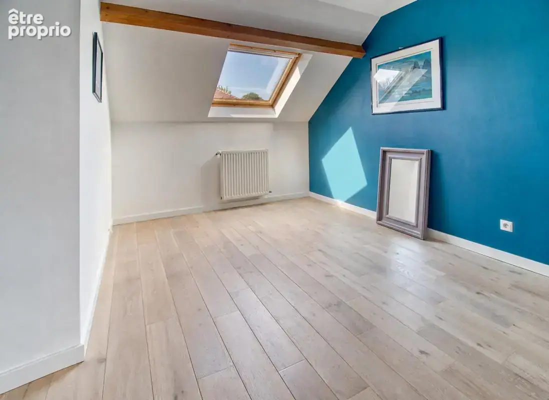 Maison 146 m² à Crespieres  - photo 12