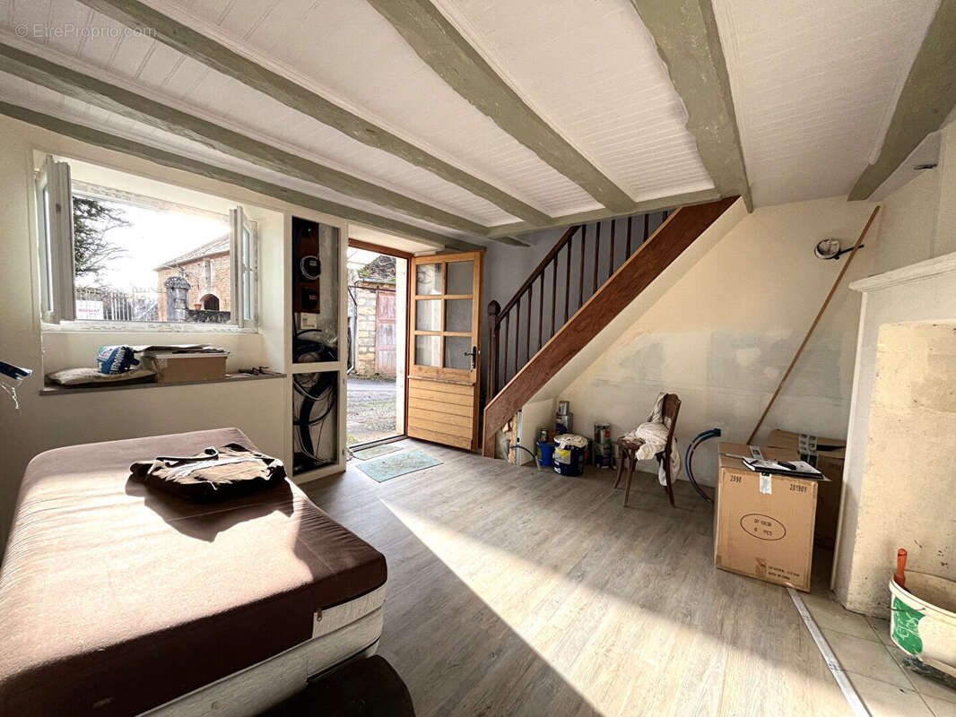 Maison à CUBJAC