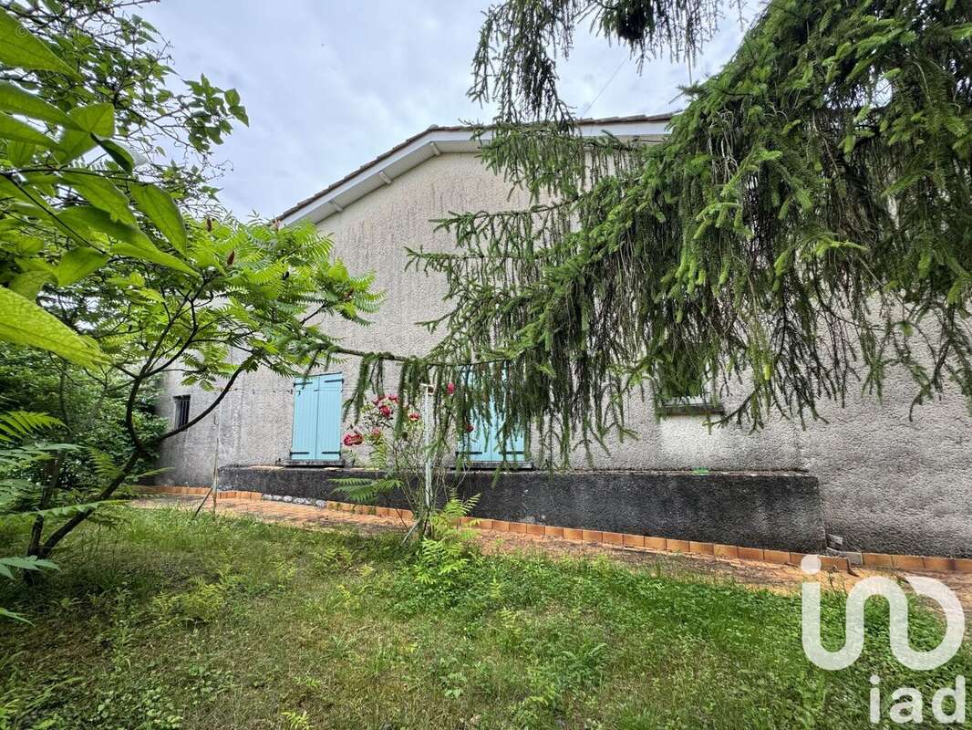 Maison 125 m² à Montboyer  - photo 6