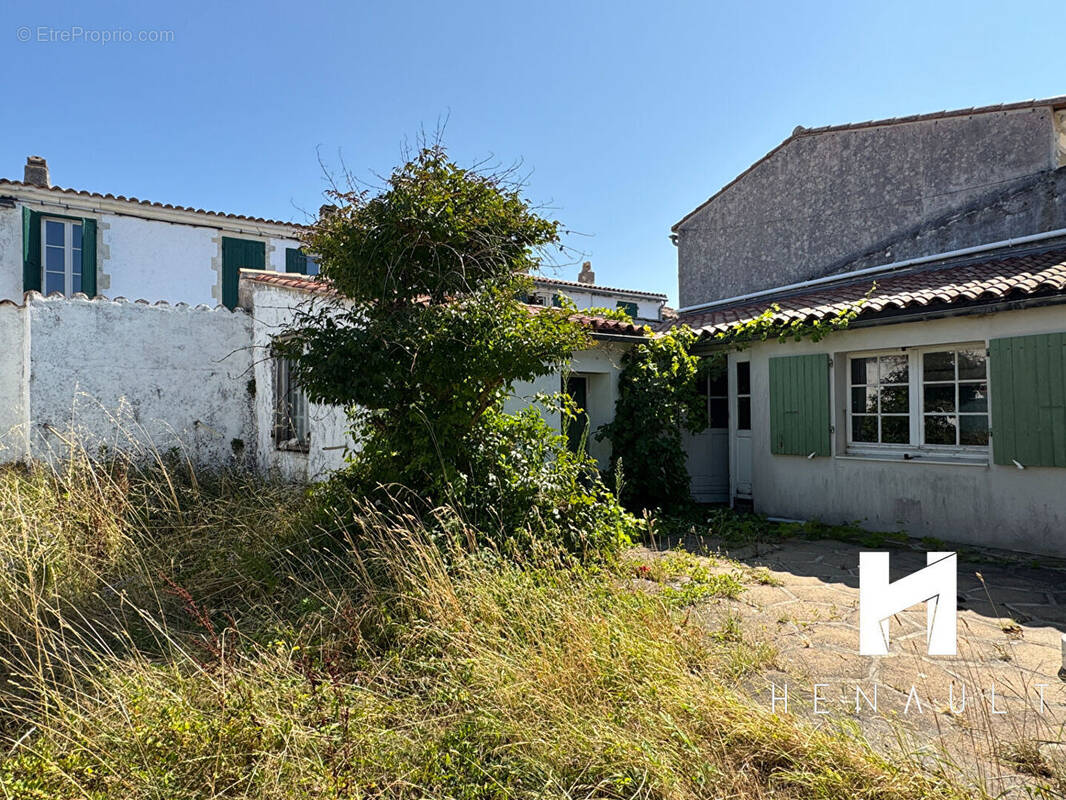 Maison à LA COUARDE-SUR-MER