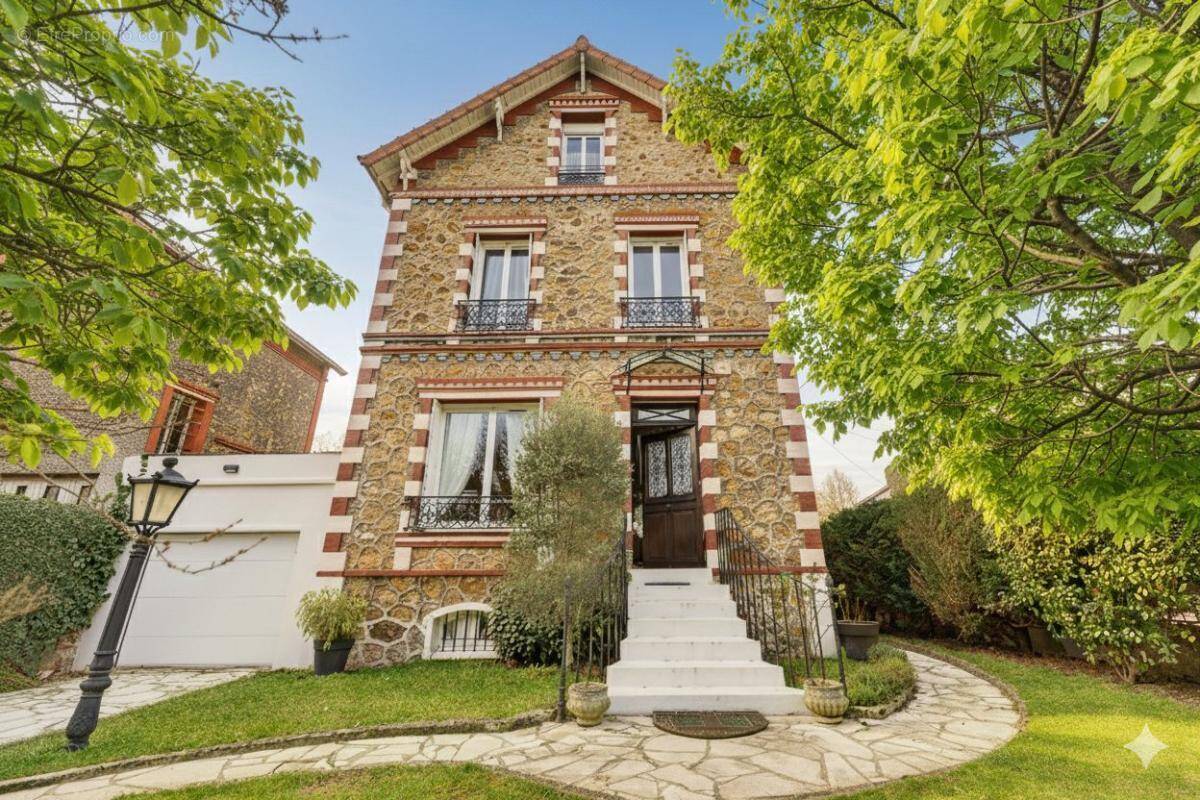 Maison à VILLEMOMBLE