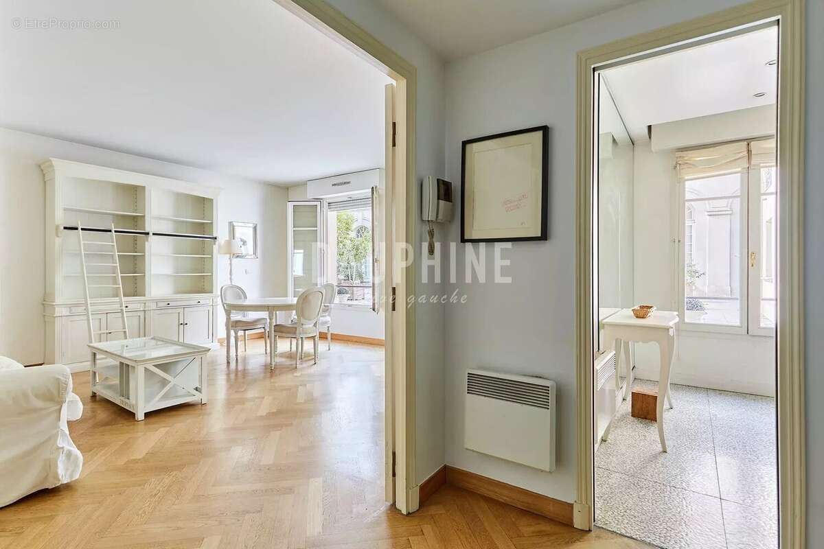 Appartement à PARIS-6E