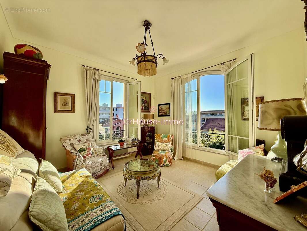 Appartement à CAGNES-SUR-MER