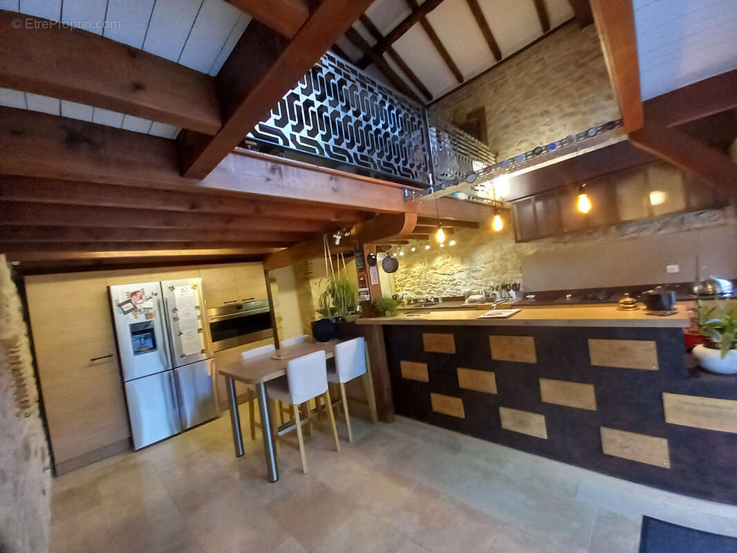 Maison à PRAYSSAC
