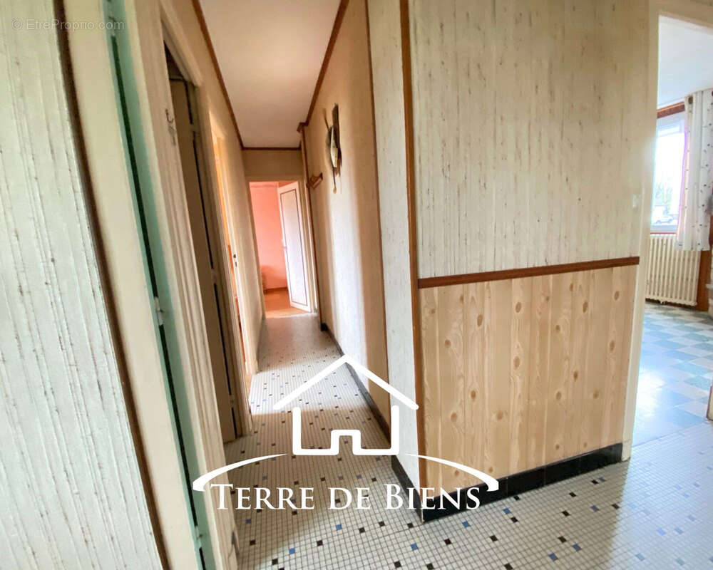 Maison à VIC-SUR-AISNE