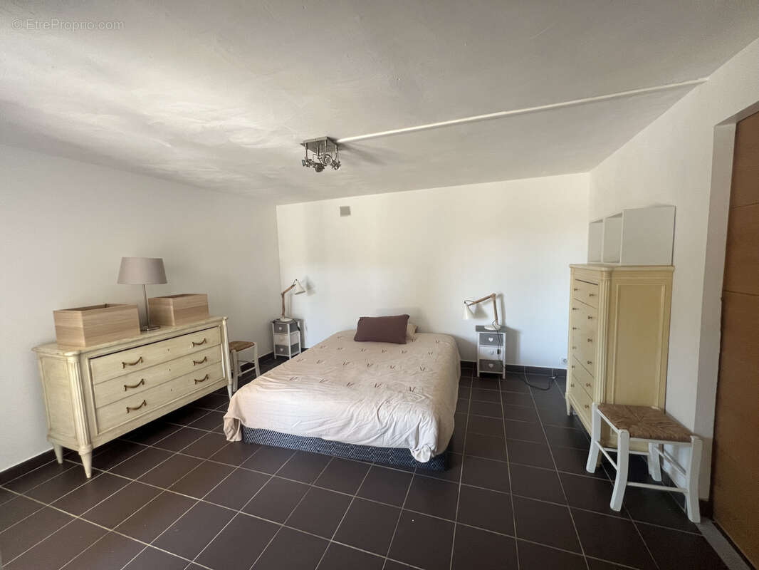 Maison à PLAN-DE-LA-TOUR