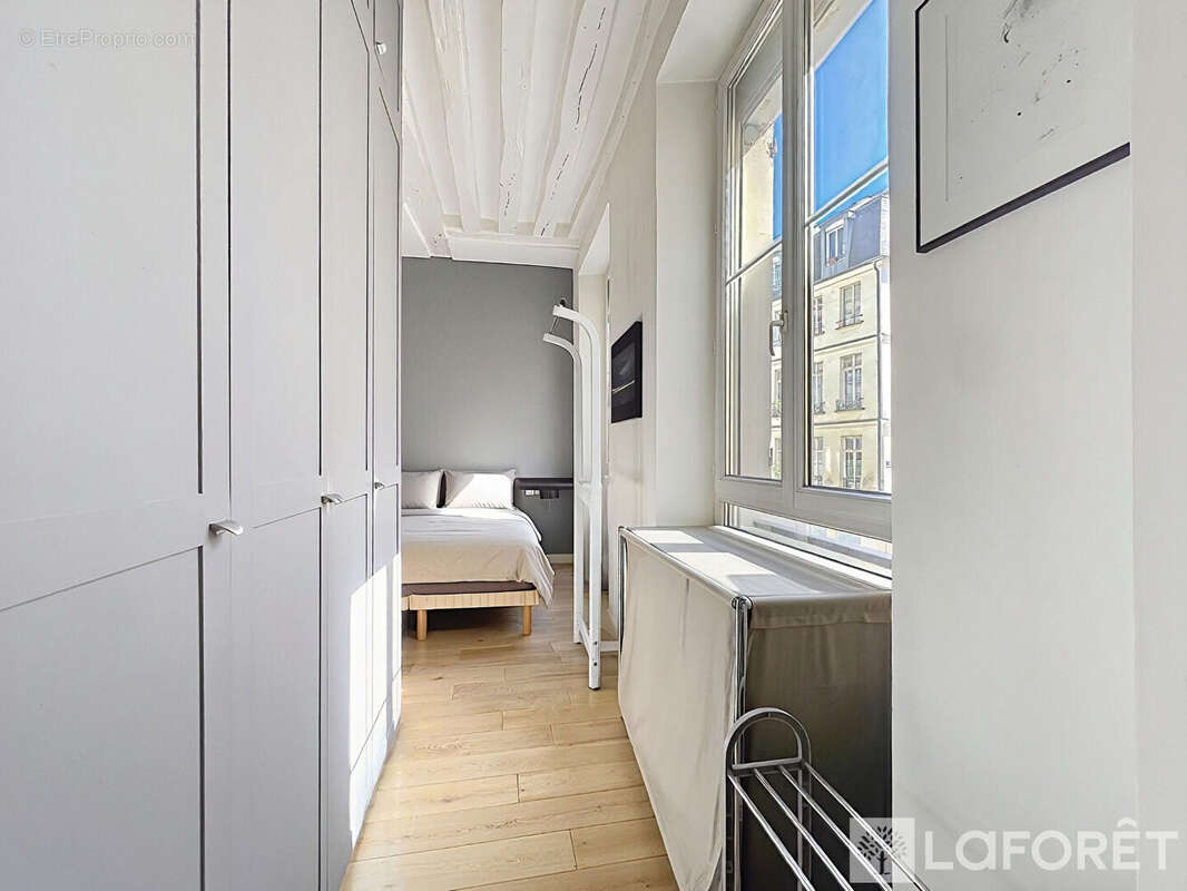 Appartement à PARIS-2E