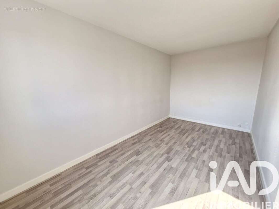 Photo 7 - Appartement à SAINT-JEAN-DE-BRAYE