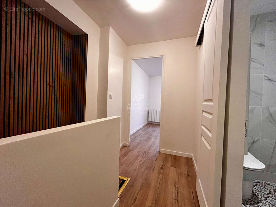 Appartement à VAUX-SUR-SEINE