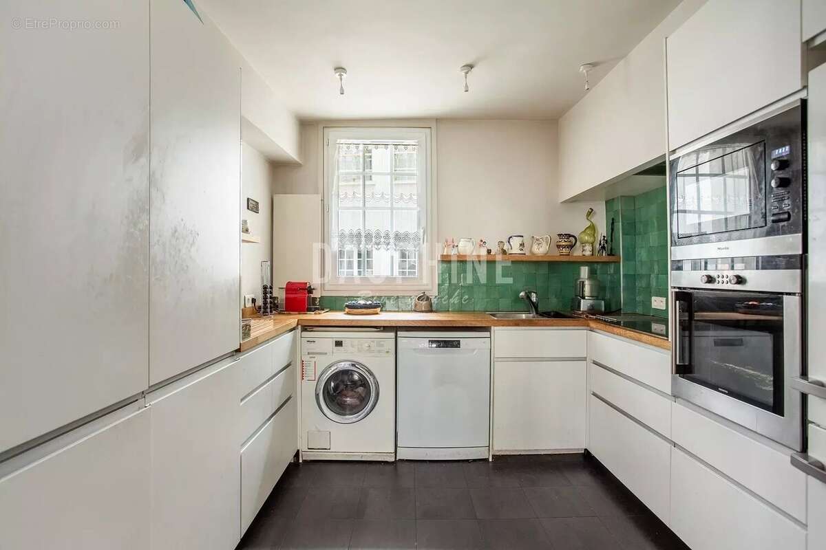 Appartement à PARIS-6E