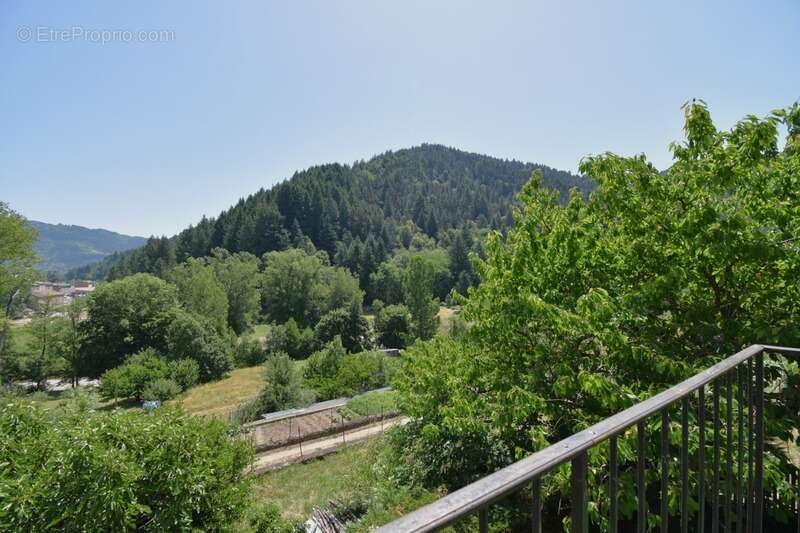 Appartement à SAINT-MARTIN-DE-VALAMAS