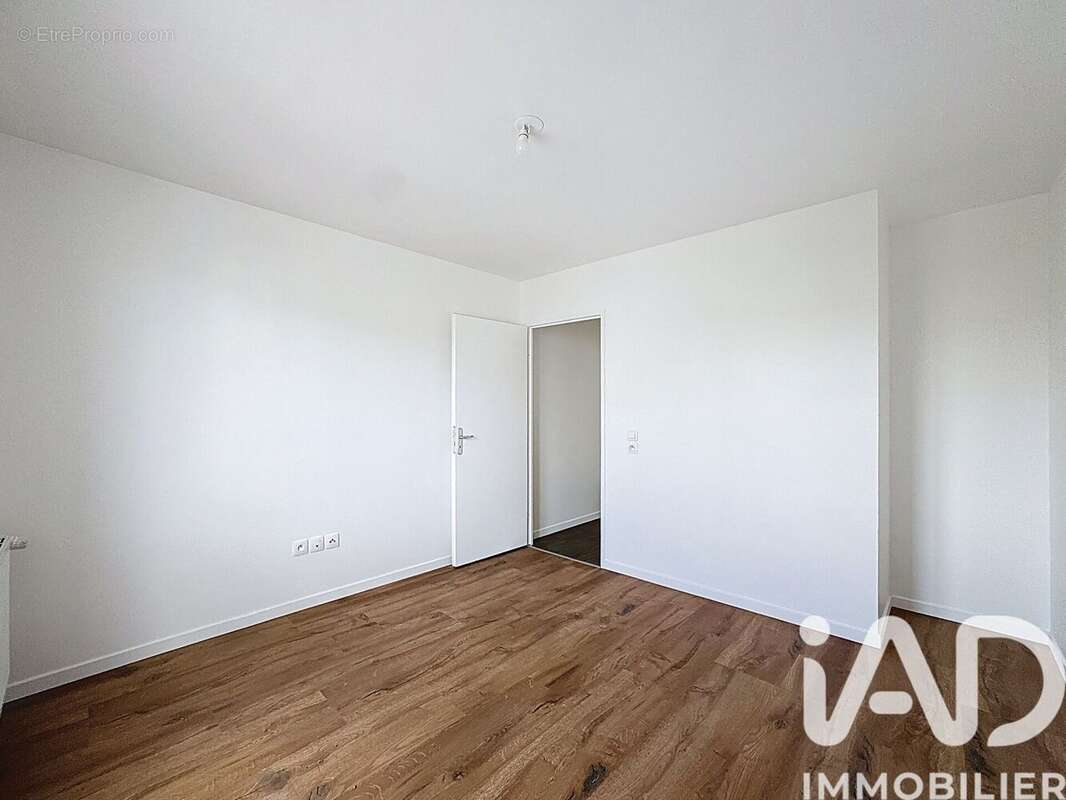 Photo 9 - Appartement à CORBEIL-ESSONNES