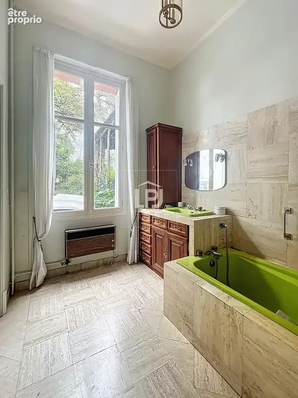 Maison de village avec dépendances comprenant 2 studios et 1 appartement indépendant – possibilités d’aménagement diverses, sur  - photo 13