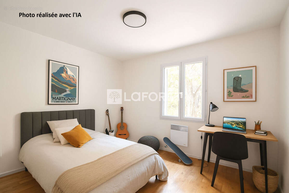 Maison à BAGNOLS-EN-FORET