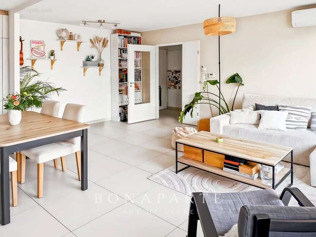 Appartement à FERNEY-VOLTAIRE