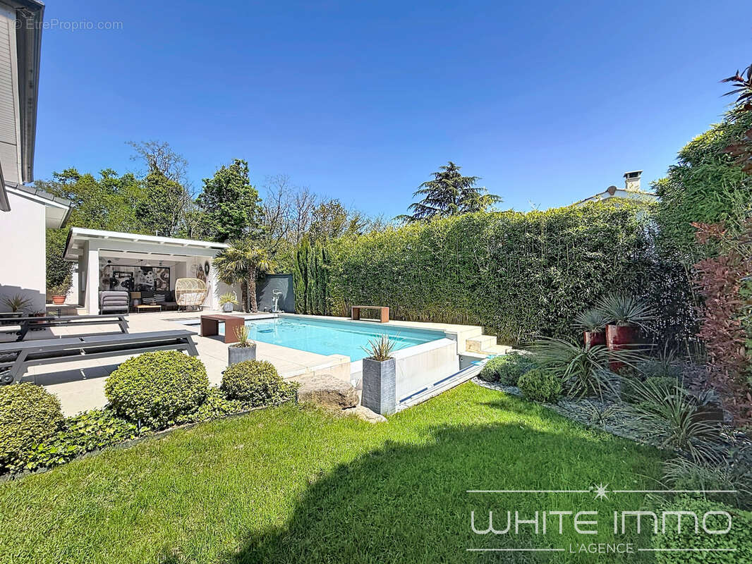 Maison à FRANCHEVILLE