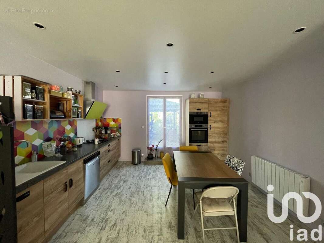 Photo 4 - Maison à LA CELLE-SUR-MORIN