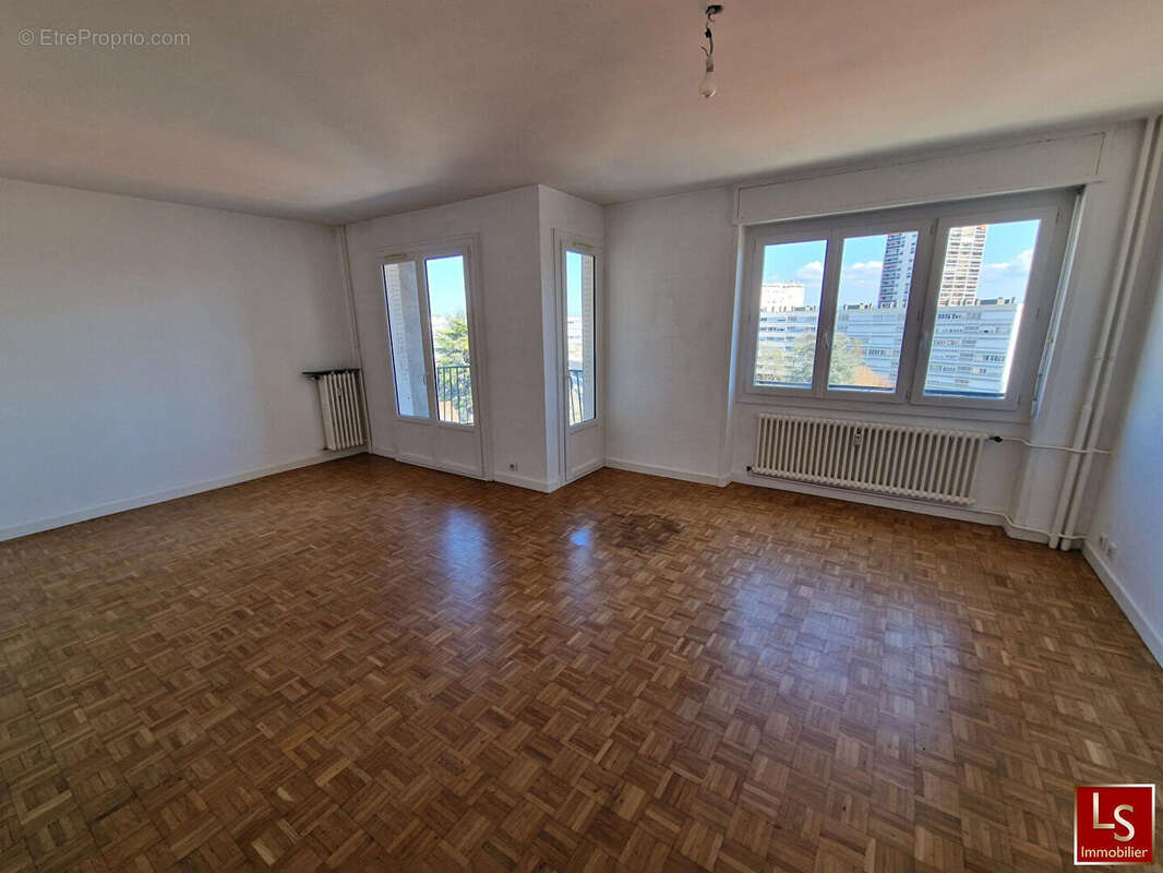 Appartement à ROANNE