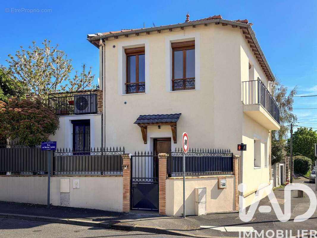 Maison 117 m² à Orly  - photo 3
